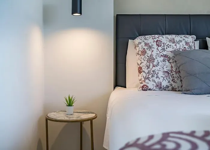 Downtown Private Rooftop Experience Apartament