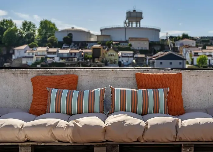 Downtown Private Rooftop Experience * Oporto